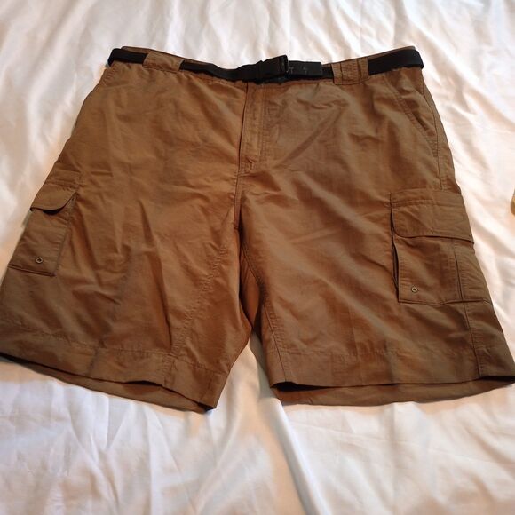 Men's Magellan Fish Gear Shorts. XL Water Repellent Tan Webbed Belt 6 Pockets - Picture 10 of 10